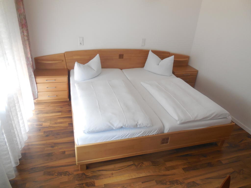 Hotel Garni Am Hechenberg Mainz Quarto foto