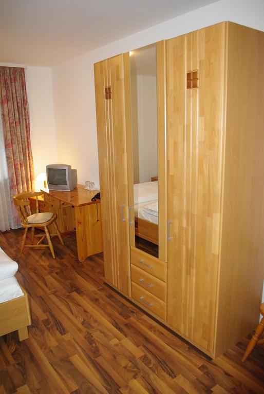 Hotel Garni Am Hechenberg Mainz Quarto foto